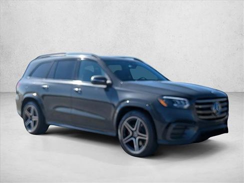 New 2026 Mercedes-Benz GLS 450 4MATIC image 3
