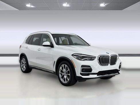 Used 2022 BMW X5 xDrive40i w/ Premium Package AWD/4WD image 7