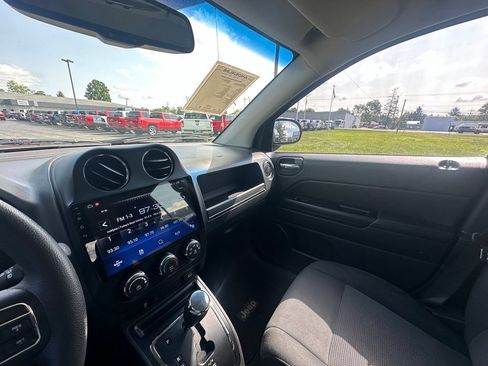 Used 2012 Jeep Compass Sport FWD image 20