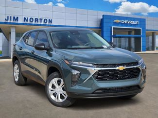 New 2026 Chevrolet Trax LS FWD video 1