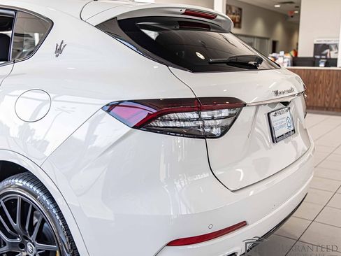 Used 2022 Maserati Levante GT image 14
