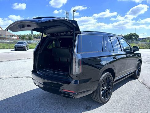 Used 2025 Cadillac Escalade Sport Platinum w/ LPO, ONYX Package AWD/4WD image 22