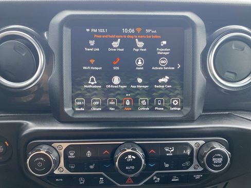 Used 2022 Jeep Wrangler Unlimited Sahara AWD/4WD image 37