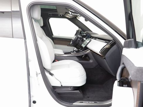 Used 2023 Land Rover Range Rover Sport SE image 20