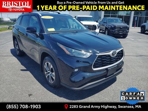 Used 2022 Toyota Highlander XLE AWD/4WD image 1