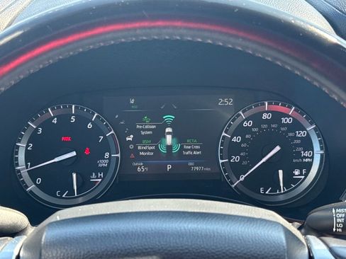 Used 2020 Toyota Highlander XLE image 20