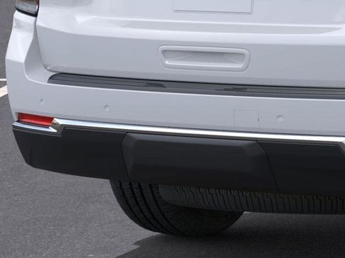 New 2026 Chevrolet Suburban LS image 14