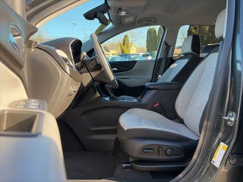 Used 2020 Chevrolet Equinox LS w/ LS Convenience Package image 18