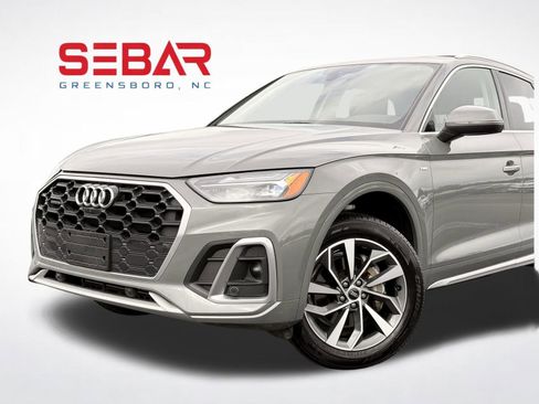 Used 2023 Audi Q5 2.0T Premium Plus w/ Premium Plus Package AWD/4WD image 3