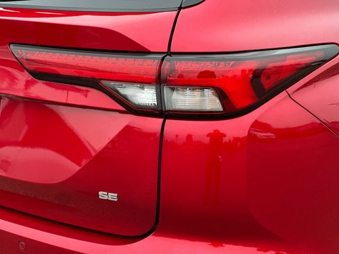 Used 2024 Mitsubishi Outlander SE Black Edition image 27