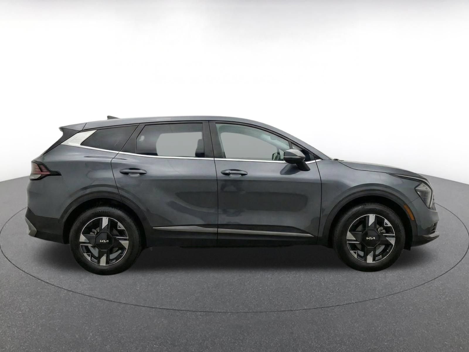 Used 2026 Kia Sportage LX FWD image 9