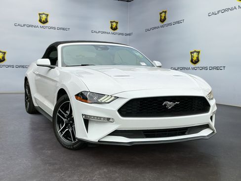 Used 2021 Ford Mustang Premium image 3