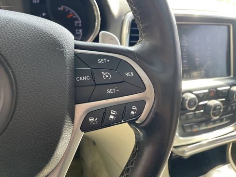 Used 2016 Jeep Grand Cherokee Overland w/ Advanced Technology Group RWD image 33