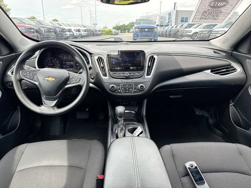 Used 2024 Chevrolet Malibu LT FWD image 10