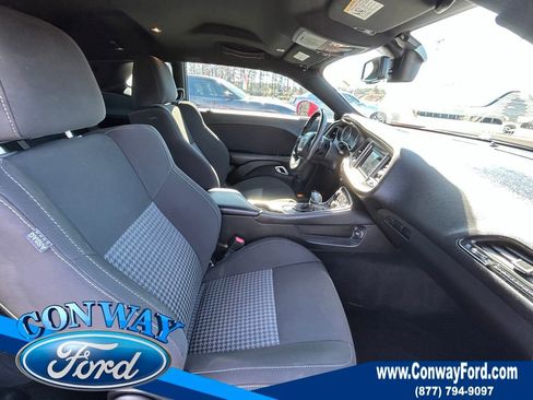 Used 2022 Dodge Challenger GT image 15