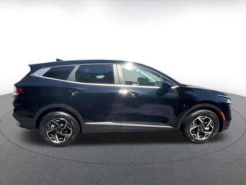Used 2025 Kia Sportage LX FWD image 16