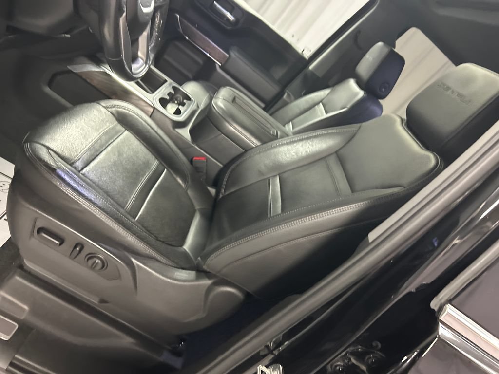 Used 2020 GMC Sierra 1500 Denali w/ Denali Ultimate Package AWD/4WD image 10