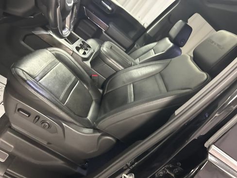 Used 2020 GMC Sierra 1500 Denali w/ Denali Ultimate Package AWD/4WD image 10