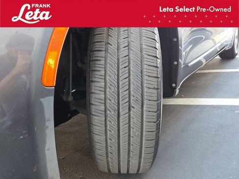 Used 2017 Chrysler Pacifica Touring-L Plus image 33