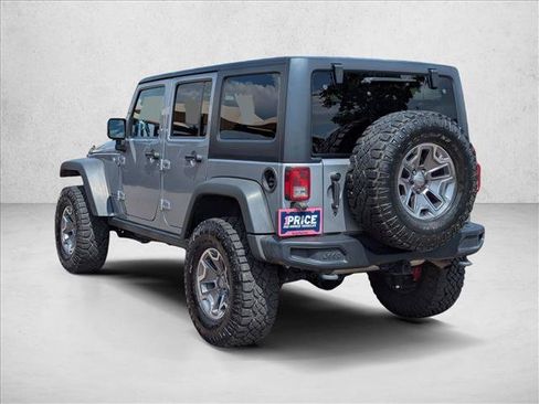 Used 2016 Jeep Wrangler Unlimited Rubicon w/ Connectivity Group AWD/4WD image 8