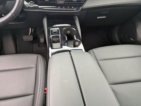 Used 2025 Buick Envision Preferred image 14