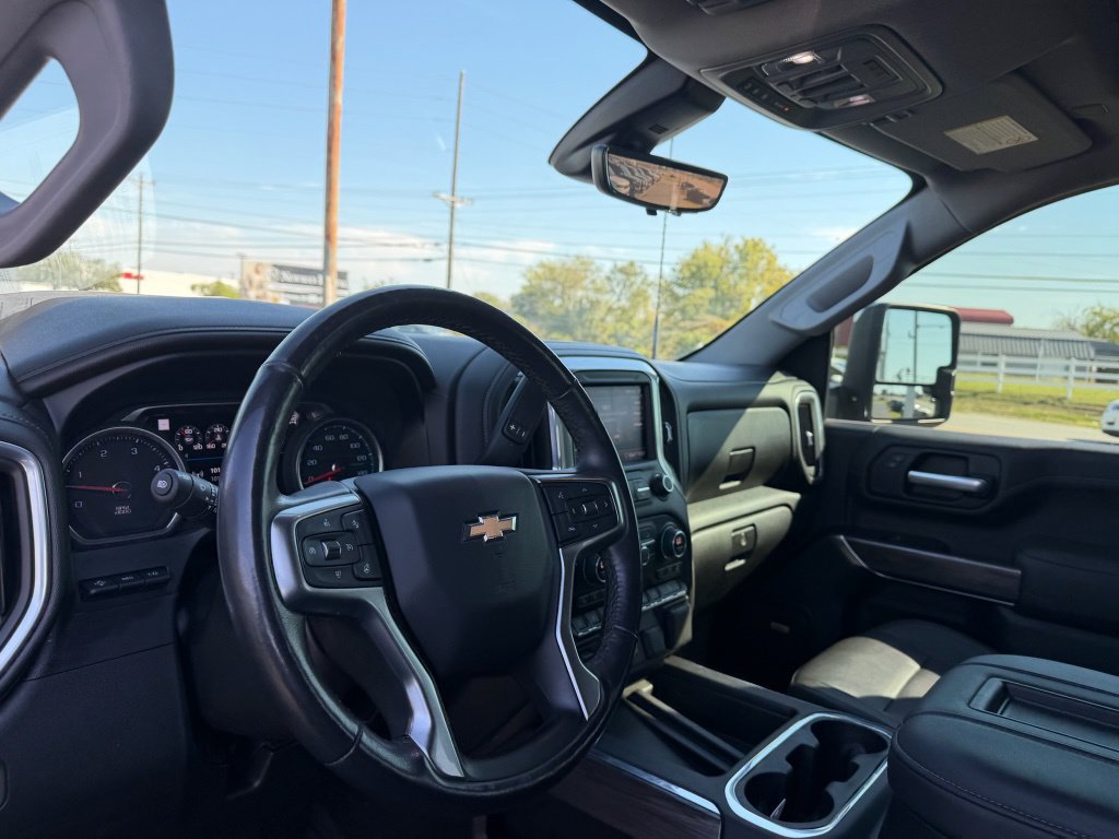 Used 2020 Chevrolet Silverado 2500 LTZ w/ LTZ Plus Package AWD/4WD image 11