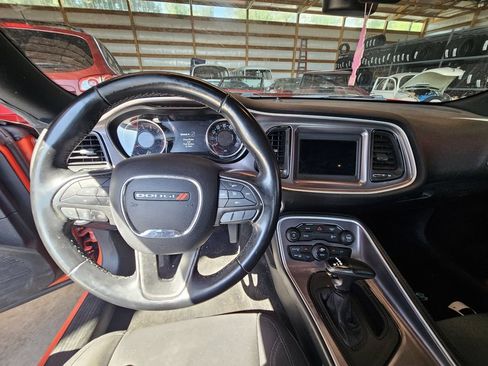 Used 2019 Dodge Challenger SXT AWD/4WD image 16