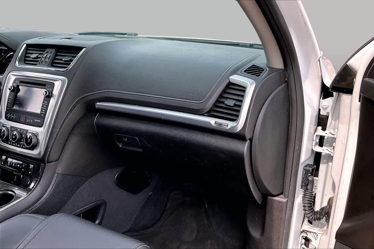 Used 2017 GMC Acadia Limited SLT FWD image 19