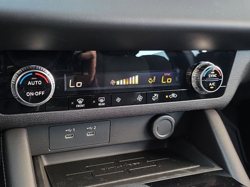 New 2026 Mitsubishi Outlander ES image 20