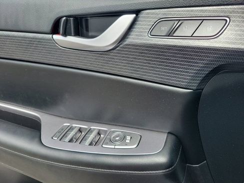 Used 2024 Hyundai Palisade Limited FWD image 6