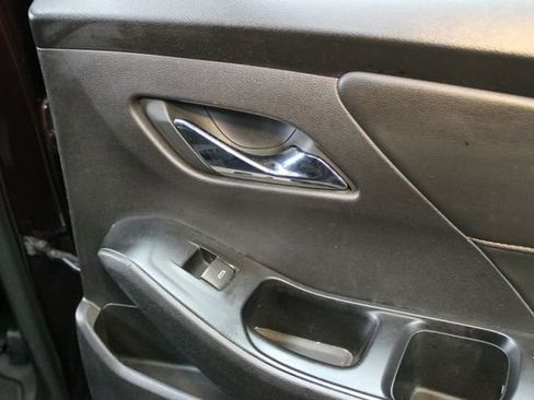 Used 2019 Chevrolet Traverse LT w/ LT Premium Package image 13