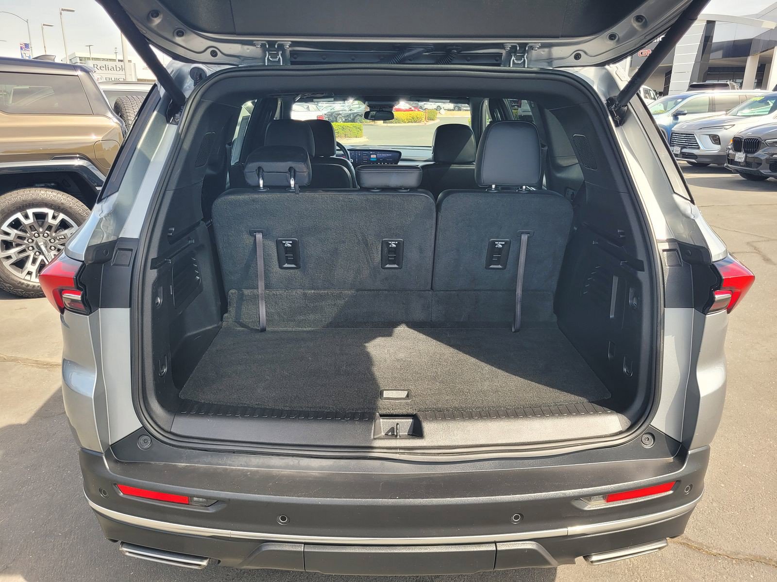 Used 2026 Buick Enclave Preferred FWD image 7