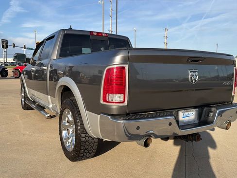 Used 2013 RAM 1500 Laramie w/ Convenience Group AWD/4WD image 17