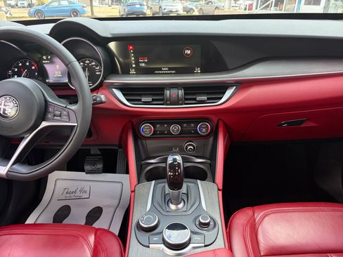 Used 2018 Alfa Romeo Stelvio Ti AWD/4WD image 20