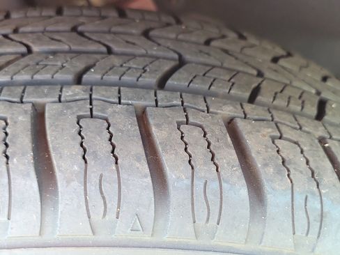 Certified 2023 Genesis GV70 2.5T image 23