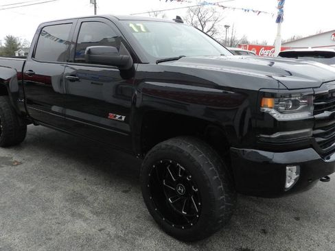 Used 2017 Chevrolet Silverado 1500 LTZ Z71 w/ LTZ Plus Package image 5