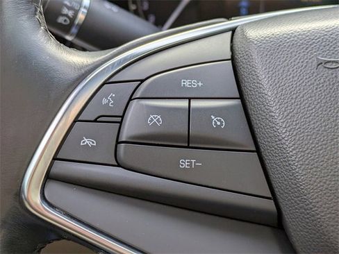 Used 2018 Cadillac XT5 Luxury w/ Driver Awareness Package image 26