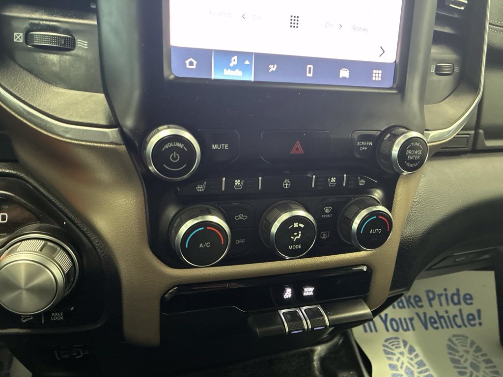 Used 2022 RAM 1500 Laramie w/ Off Road Group AWD/4WD image 56
