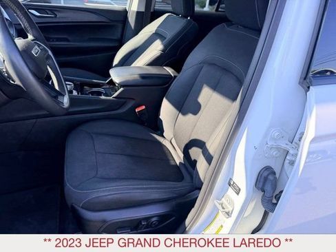 Certified 2023 Jeep Grand Cherokee Laredo w/ Luxury Tech Group I AWD/4WD image 11