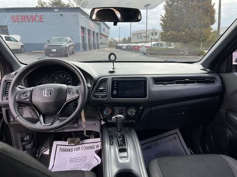 Used 2021 Honda HR-V Sport image 16