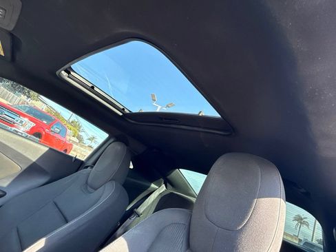 Used 2015 Chevrolet Camaro LT RWD image 10