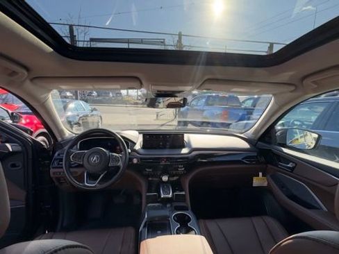 Used 2024 Acura MDX SH-AWD w/ Technology Package image 23