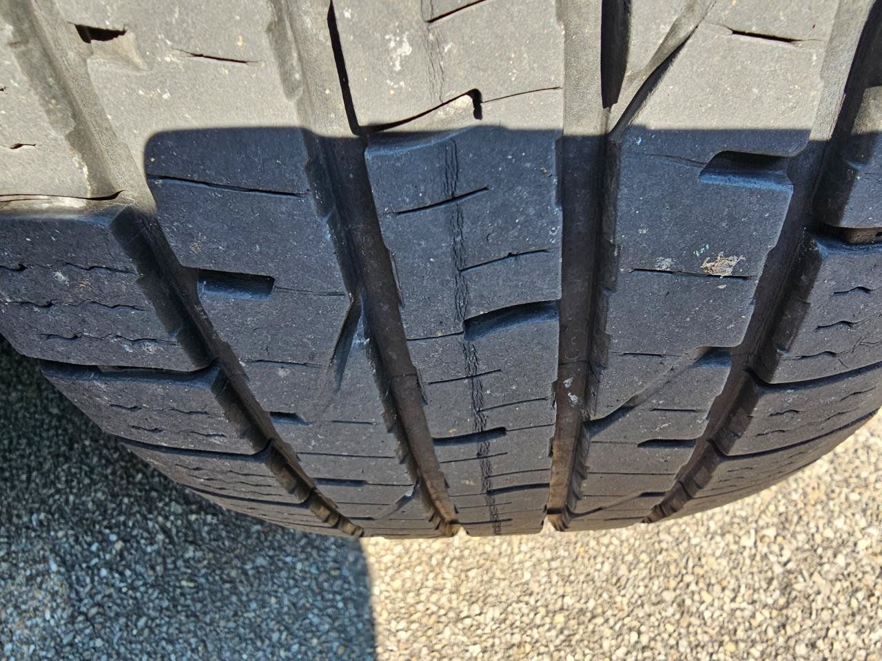 Used 2019 RAM 1500 Laramie AWD/4WD image 13