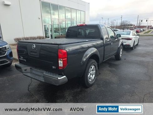 Used 2012 Nissan Frontier SV image 3