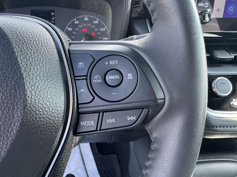 Used 2024 Toyota Corolla SE FWD image 19