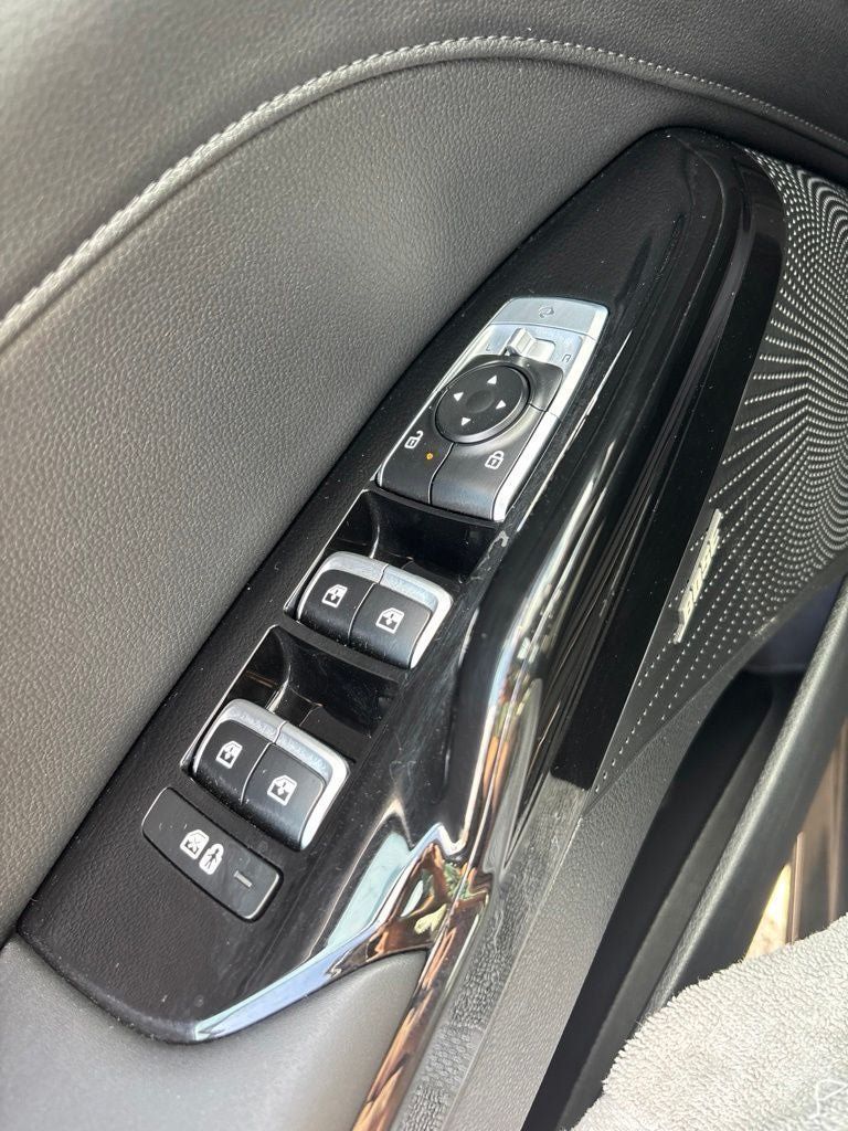 Used 2025 Kia K5 EX FWD image 13