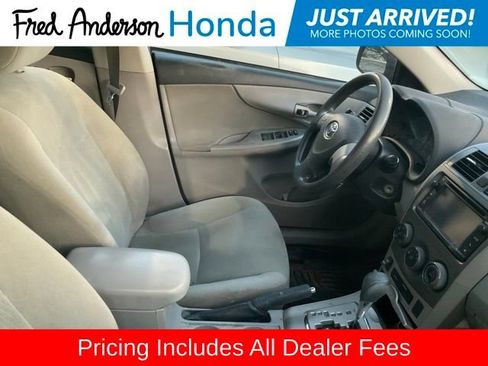 Used 2013 Toyota Corolla LE FWD image 3