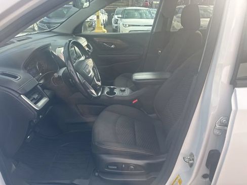 Used 2019 GMC Terrain SLE w/ Driver Convenience Package FWD image 9