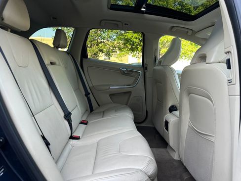Used 2013 Volvo XC60 3.2 FWD image 27