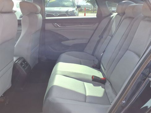 Used 2018 Honda Accord EX image 19